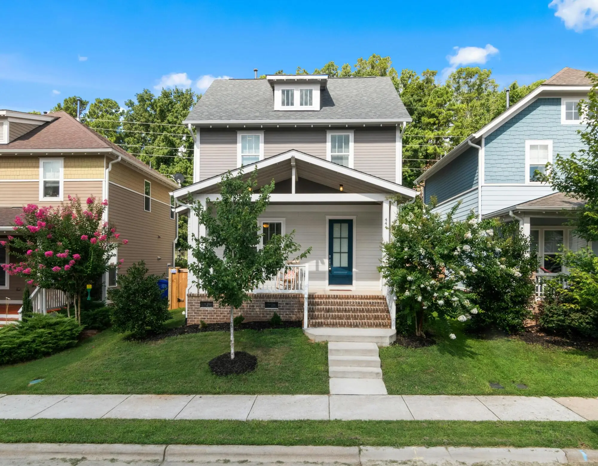 How to Get More Homeowners to Attend HOA Meetings
