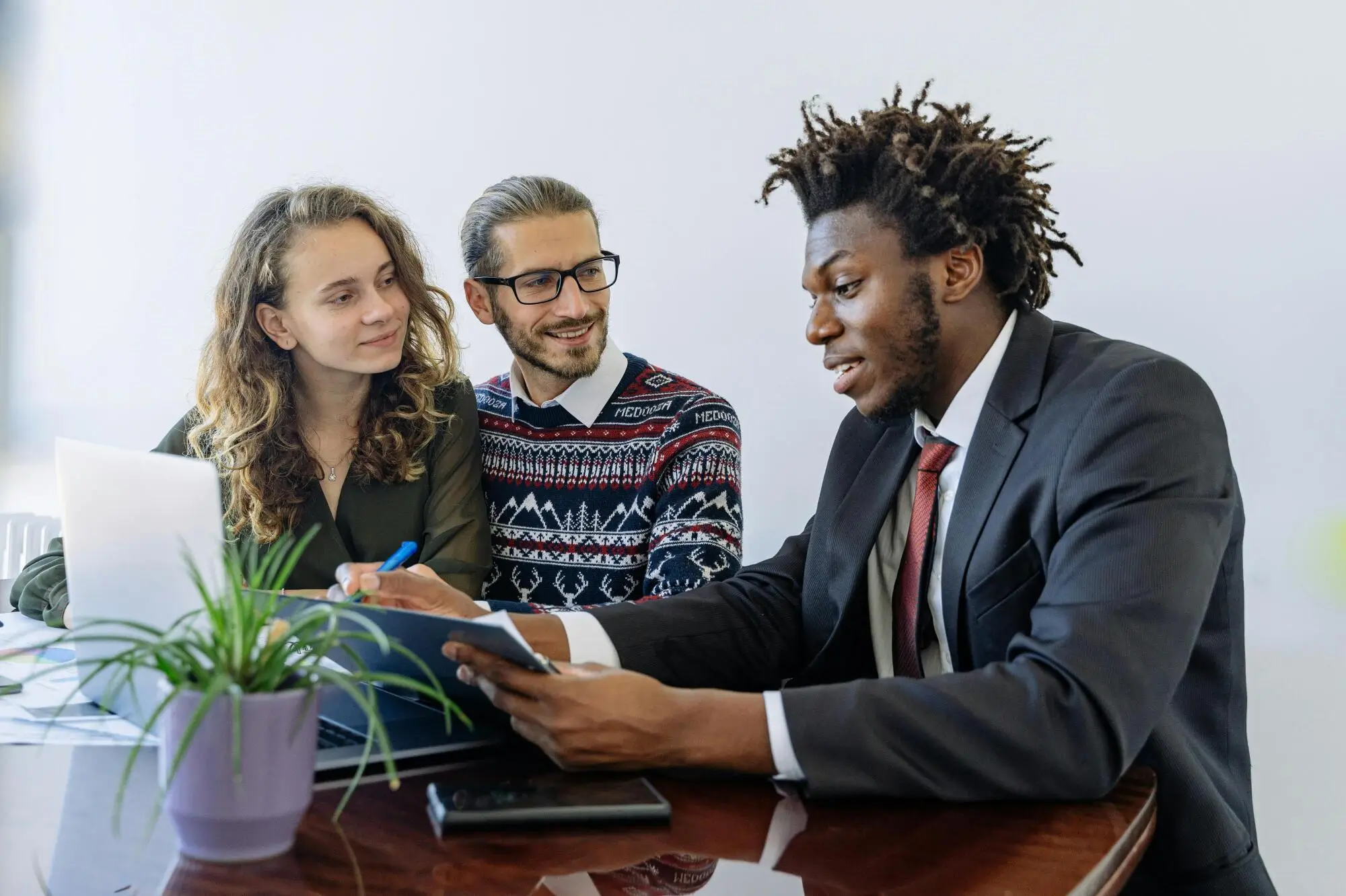 3 Benefits of Hiring an HOA Property Manager in Charlotte, NC